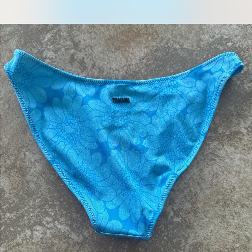 TRIANGL- blue floral Oceania bikini - Picture 5 of 6